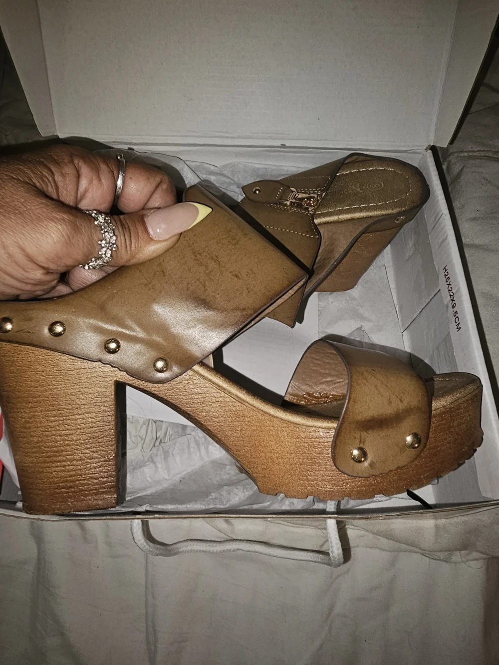 Platform Block Heel Sandals in Tan with Stud Detail NIB Nature Breeze